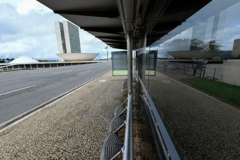 Brasília deserta por razão da pandemia de covid-19. Foto: Jefferson Rudy/Agência Senado